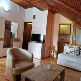 Studio Sanja Tivat ONE ROOM 35m2, 100 m from the beach