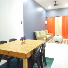Tuah Homestay Musleem Only، فندق في Chemor