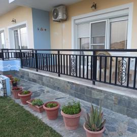 Irene's Sunny residence in Limnos, hotel in Néa Koútali
