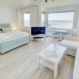 fewo1846 - Fjordview - komfortables Studioapartment mit Balkon und Meerblick