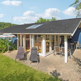 3 Bedroom Awesome Home In Ebeltoft, hotel di Ebeltoft