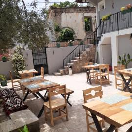 OTELIA PANSIYON, hotel em Ayvalik