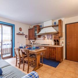 Happy Guest Apartments - Alpin Vista Colere, hotelli kohteessa Colere