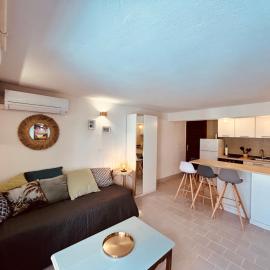 Île de Porquerolles, studio charmant, sans wifi, hotel in Porquerolles