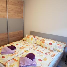 Henrietta Apartmanház, hotel in Zalakaros