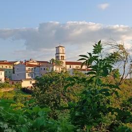 Apartmaji Hrvatin v Kortah, hotel v destinaci Izola