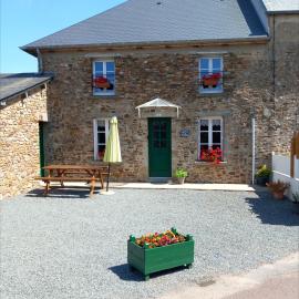 Gîte de la Forge, hotel in Millières