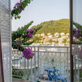 Bugenvilija apartment, hotel em Brna