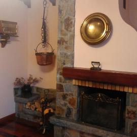 Casa Rural La Huerta, ξενοδοχείο σε Riano
