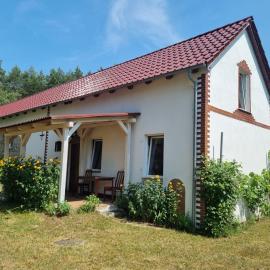 Dom wakacyjny nad jeziorem w Jodłowie II, hotel em Jodlow