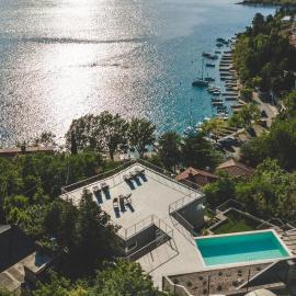 Beachfront Villa Grace with heated rooftop pool