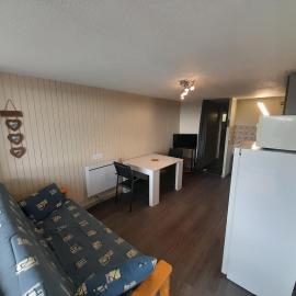 Le Buron Studio n1413 centre de Station Super Besse, hotel in Super Besse