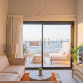 The Waterfront Cabins at D-Bay - Lemon Spaces, hotel v mestu Zāwiyat ‘Abd al Mun‘im