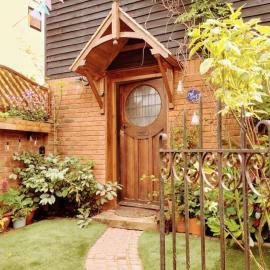 TAIL END: Bijoux Broads & Beach Base! Now with TV!, Hotel in Stalham