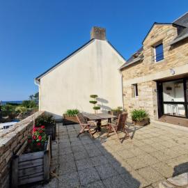 Maison en pierre accès 5 mn à pied plage, hotel i Arzon