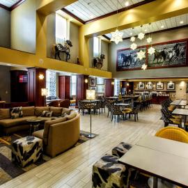 Hampton Inn & Suites Staten Island，史泰登島的飯店