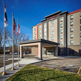 Hampton Inn by Hilton Sarnia/Point Edward, hotel em Point Edward