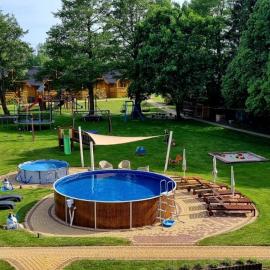 Domki i pokoje "ZIELONA PRZYSTAŃ" - baseny z podgrzewaną wodą, plac zabaw, świetlica dla dzieci, wypożyczalnia rowerów, hotel u gradu Štutovo