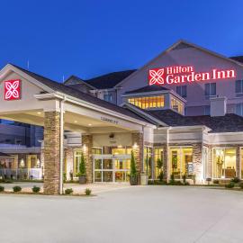 Hilton Garden Inn Salina, готель у місті Салайна