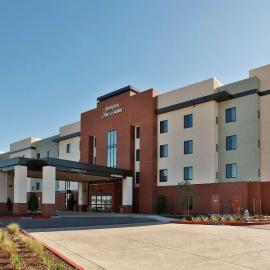 Hampton Inn & Suites Sacramento at CSUS, hotel in Sacramento