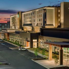 Embassy Suites By Hilton Noblesville Indianapolis Conv Ctr, viešbutis mieste Noblesvilis