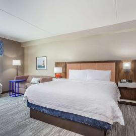 Hampton Inn & Suites Kittery-Portsmouth, hotel sa Kittery