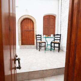 MinoaHouse 1 bedroom,3 guests,bath tub & patio