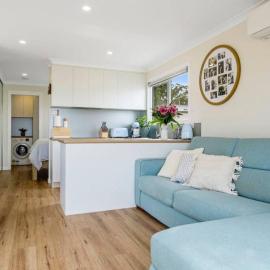 Cosy Cabin, Big View !, hotel in Primrose Sands