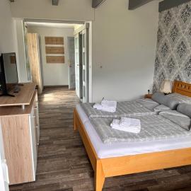 Berghaus Gesäuse Pension, hotel di Weng im Gesäuse
