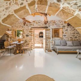 Boutique Cretan house in Old Malia with Jacuzzi