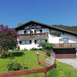 Haus Nöß, готель у місті Пфронтен