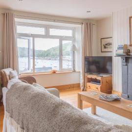 Castle House, Cosy Harbour Haven, Fowey & Polruan، فندق في Polruan