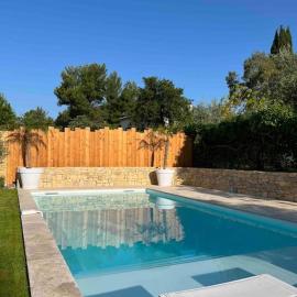 Belle villa typique du sud avec grande piscine