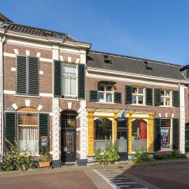 Huis met de Leeuwenkoppen, Hotel in Dieren