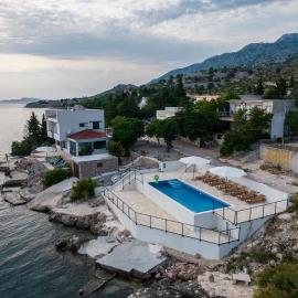 Luxury Villa Solis, Hotel in Karlobag