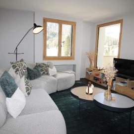 Residenza Lagrev 3 Zimmerwohnung Nr 205 - Typ 30A - 2 Etage - S O, hotel em Sils Maria