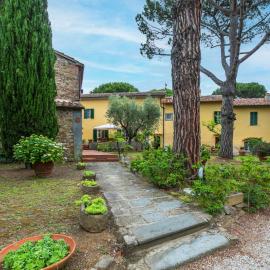 Viesnīca Holiday Home Tenuta San Lazzaro by Interhome pilsētā Montevettolini