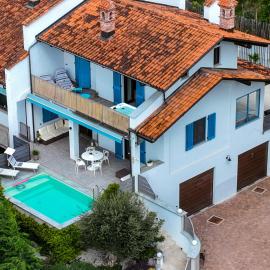 Villa Monforte Barolo with private pool - LANGHE GATEWAY, hotel v destinaci Monforte dʼAlba