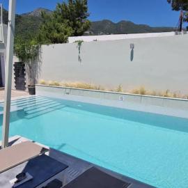 Windrose Apartments - Shared Pool