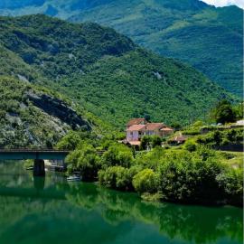 Visit Dreznica - Canyon Retreat, hotel em Mostar