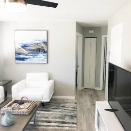 Modern Apartment - 2 of 4