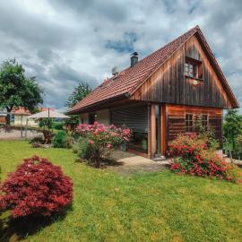 Old Taylor's house, hotelli kohteessa Gradac