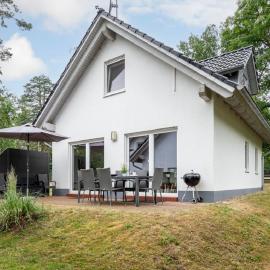 Ferienhaus Alpaka, хотел в Плау ам Зее