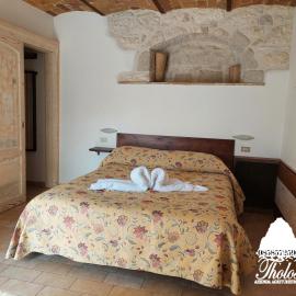 Agriturismo Tholos，Roccamorice的飯店