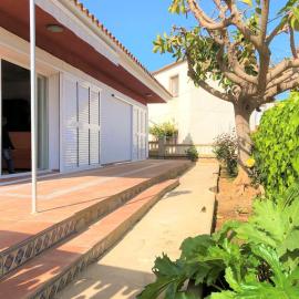 Casa Ginesta - Flamenc (near the beach), Hotel in Alcanar