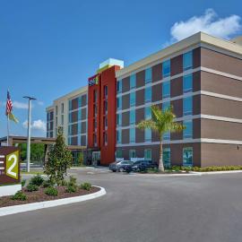 Home2 Suites by Hilton, Sarasota I-75 Bee Ridge, Fl, hotelli kohteessa Sarasota