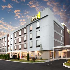 Home2 Suites By Hilton Raynham Taunton, khách sạn ở Raynham