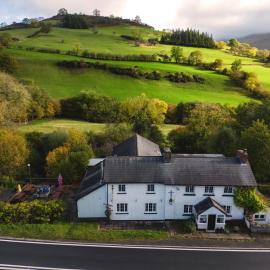 Dinas Castle Inn (The Dragons Back), hotel en Talgarth