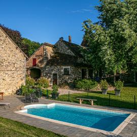 Maison Forte Perreuse, hotel em Treigny