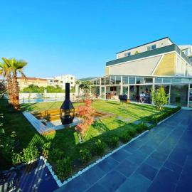 Royalova Hotel, hotelli kohteessa Yalova
